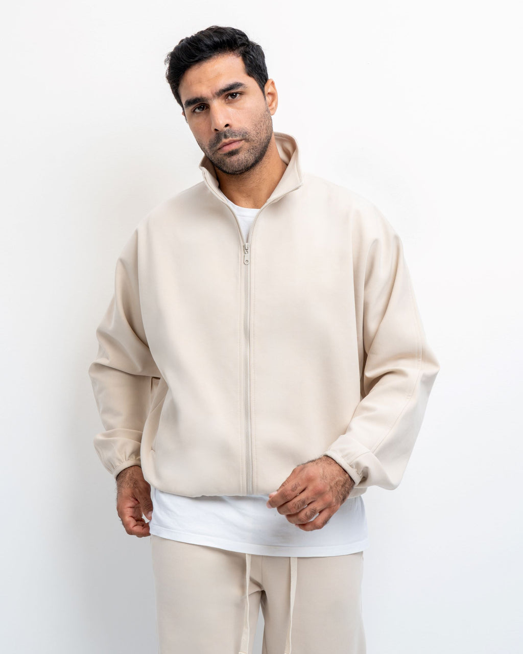 Off-white Cropped Jacket with straight leg pants