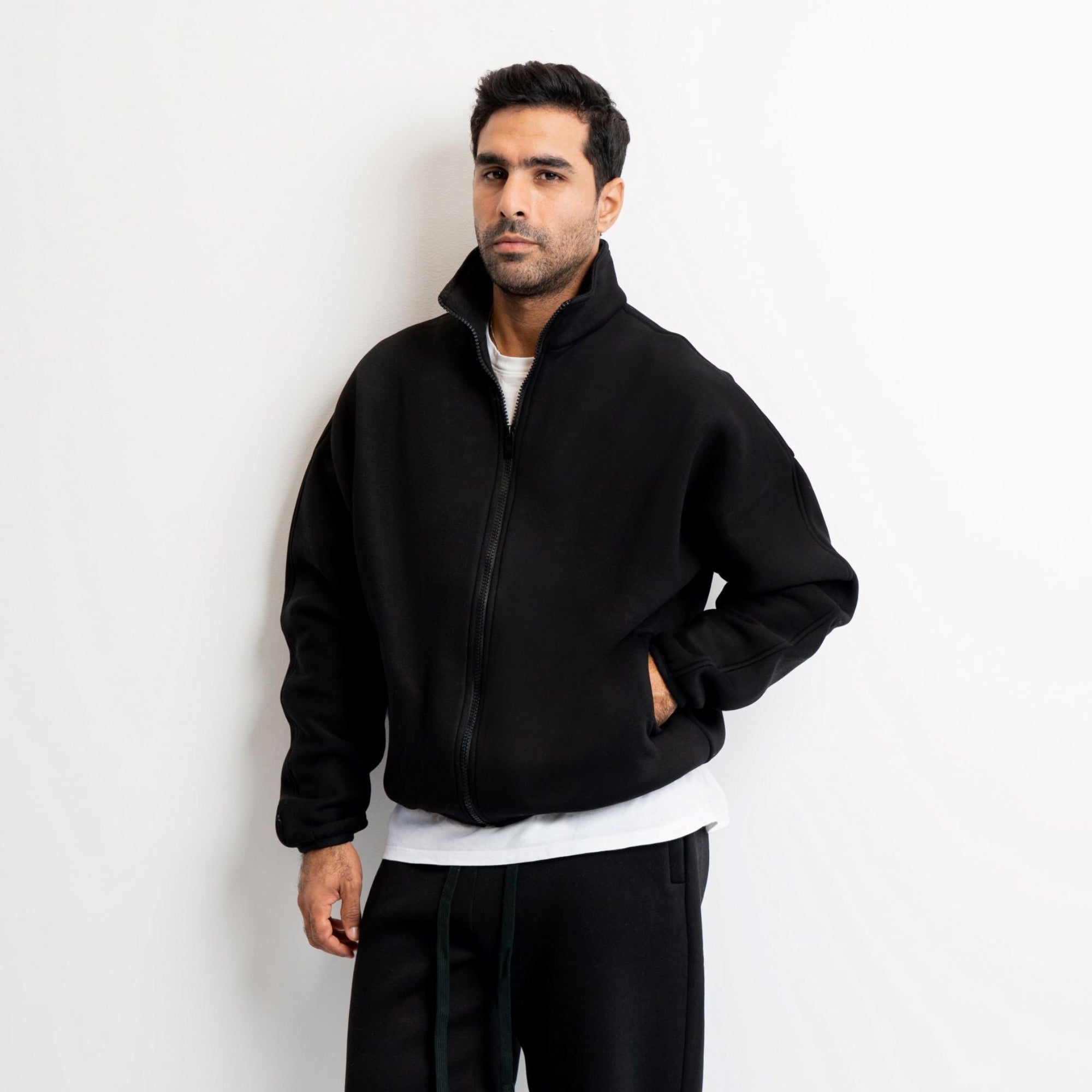 Black - Cropped Zip-Up Jacket 