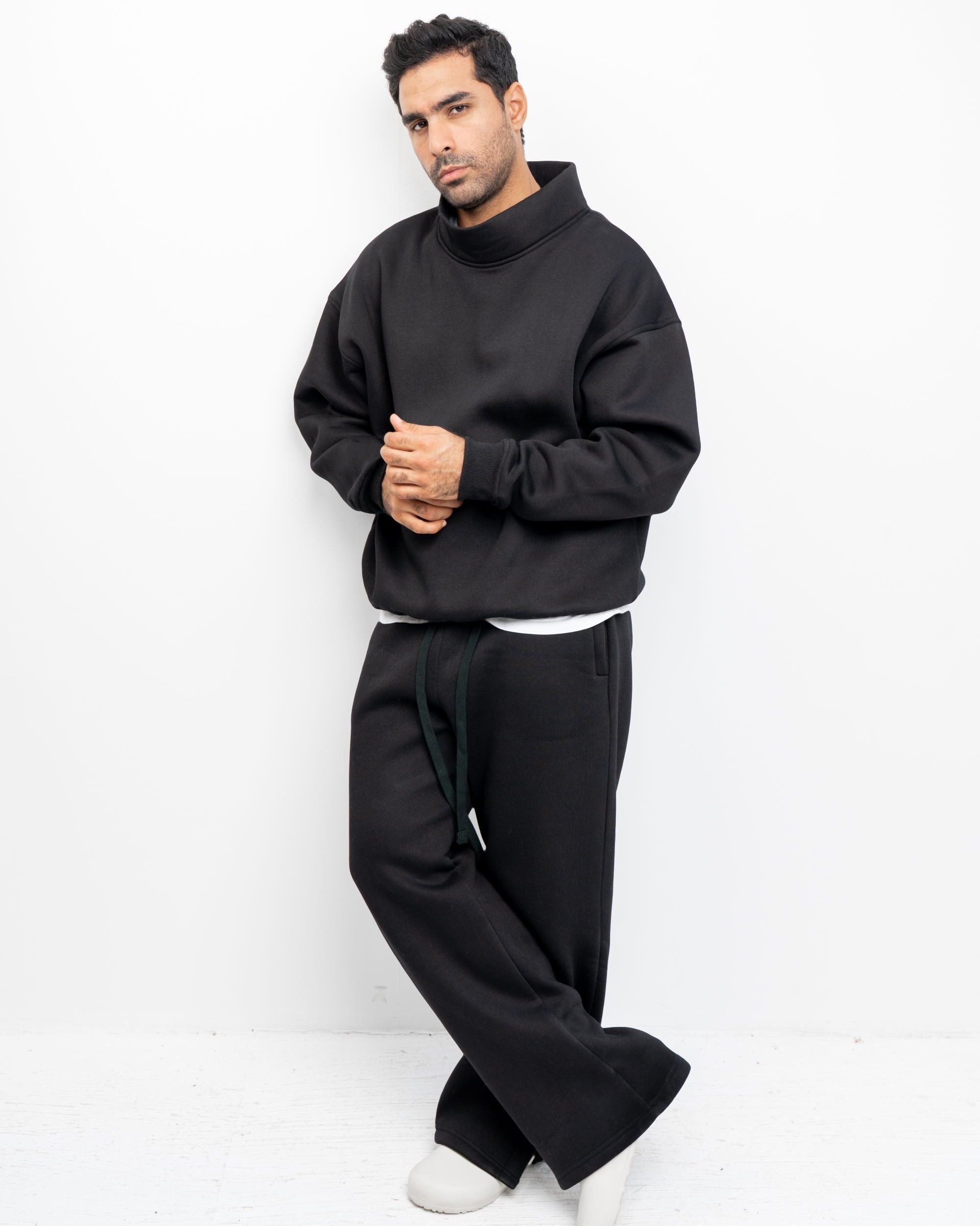 Black Mock-Neck & Wide Leg pants SET – Kin.